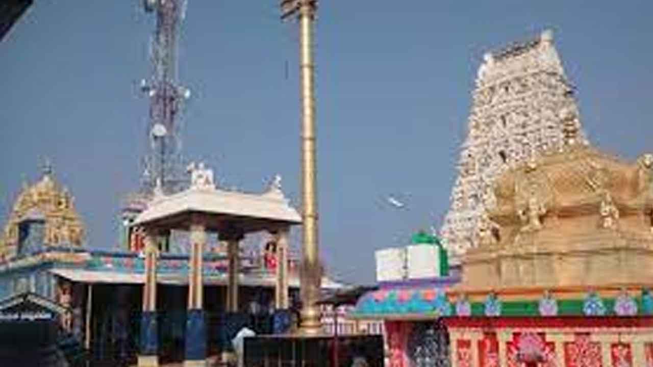 15న శ్రీ ప్రస‌న్నవేంకటేశ్వరస్వామి ఆలయంలో పుష్పయాగం