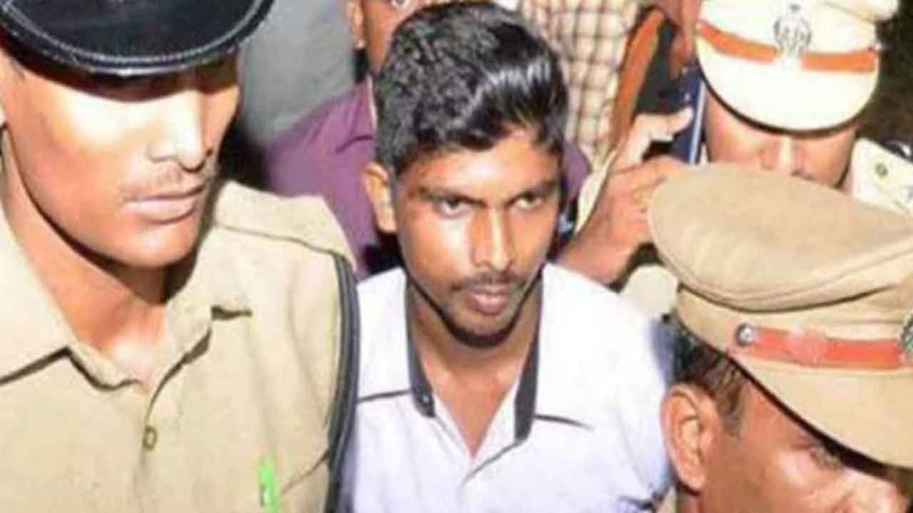 కోడి కత్తి కేసులో సీజేఐకి నిందితుడి తల్లి లేఖ