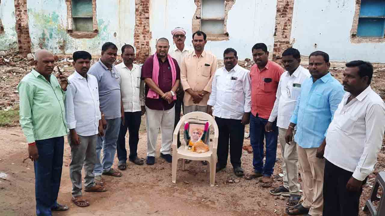 గోడం రామారావ్‌ సేవలు మరువలేనివి