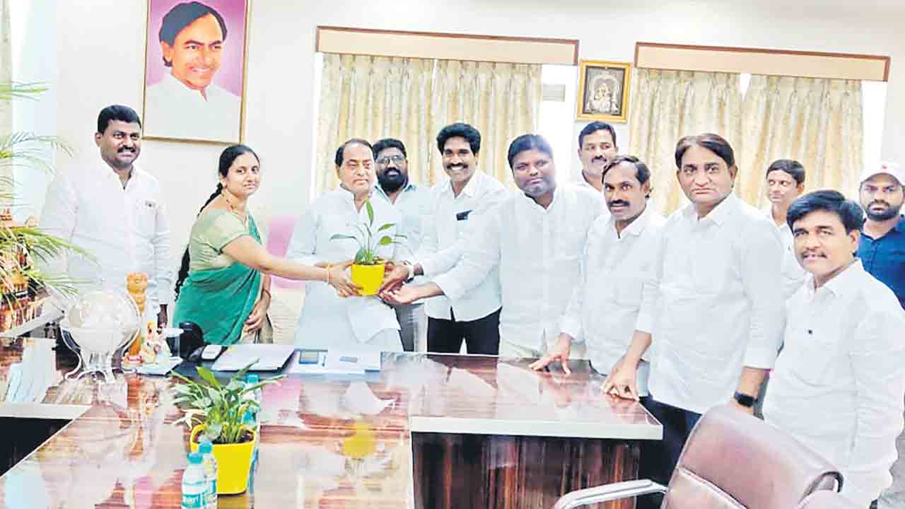 నిర్మల్‌కు రూ.23 కోట్ల టీయూఎఫ్‌ఐడీసీ నిధులు