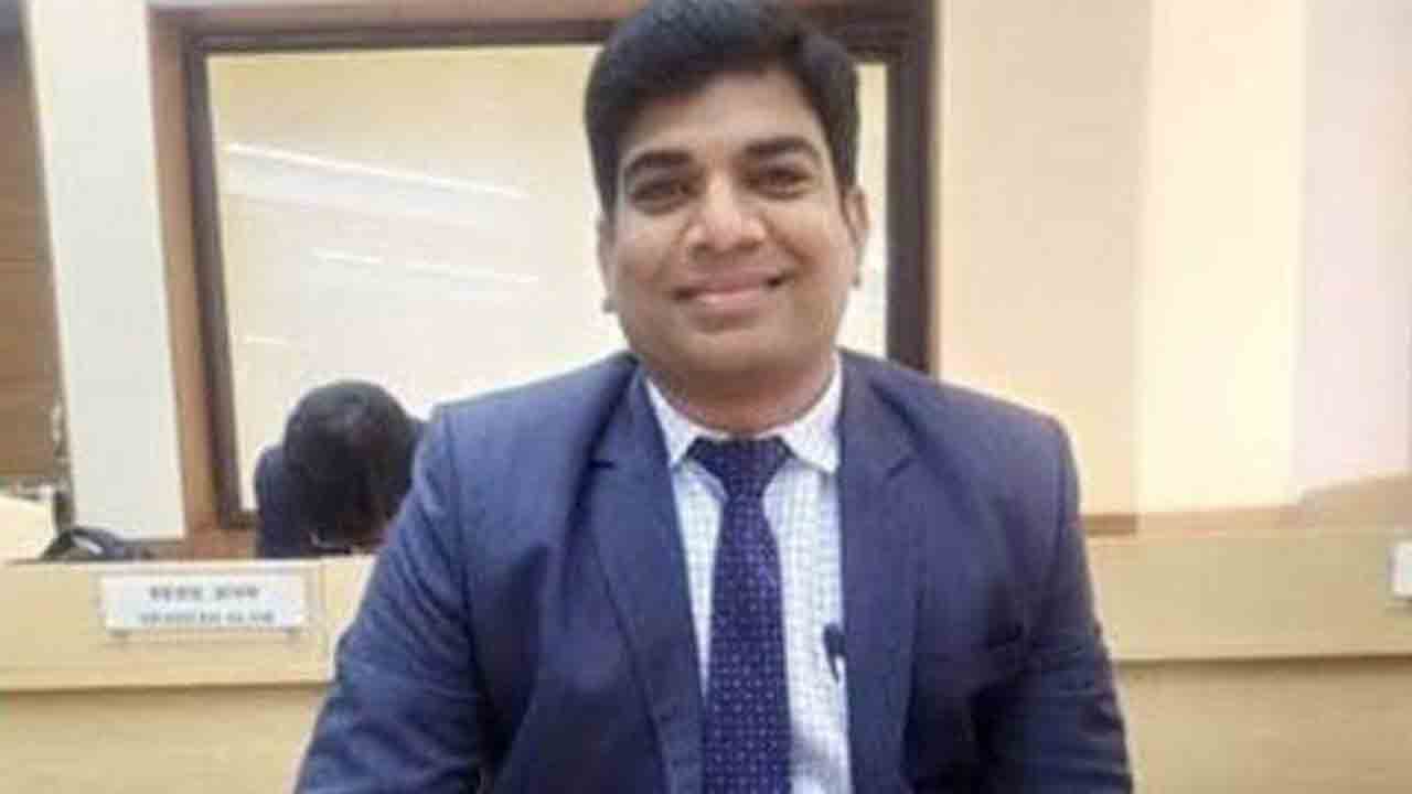 ఆ ఐఏఎస్ ఆఫీస‌ర్‌ను స‌స్పెండ్ చేసిన జార్ఖండ్ ప్ర‌భుత్వం