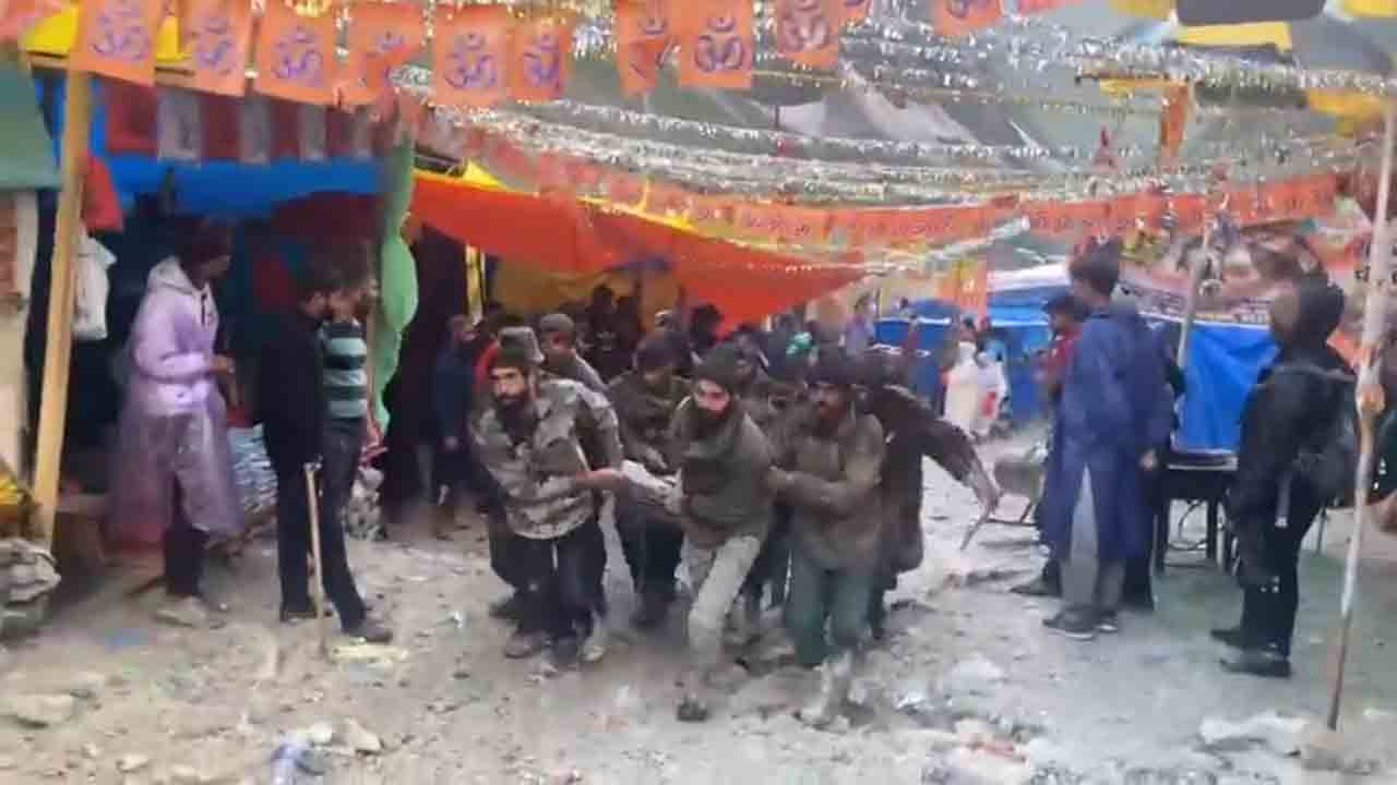 15,000 మంది అమ‌ర్‌నాథ్‌ యాత్రికులు సుర‌క్షితం : ఐటీబీపీ జ‌వాన్లు