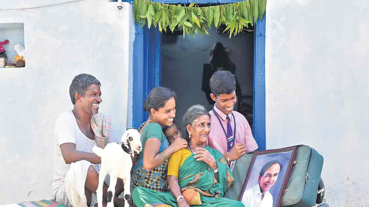 వంద లక్షల కోట్లు ఏంచేశారు?