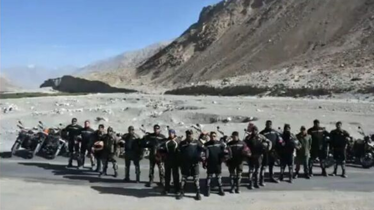 Indian Army Tribute | గ‌ల్వాన్ అమ‌రుల‌కు బైక్ ర్యాలీతో ఇండియ‌న్ ఆర్మీ నివాళి