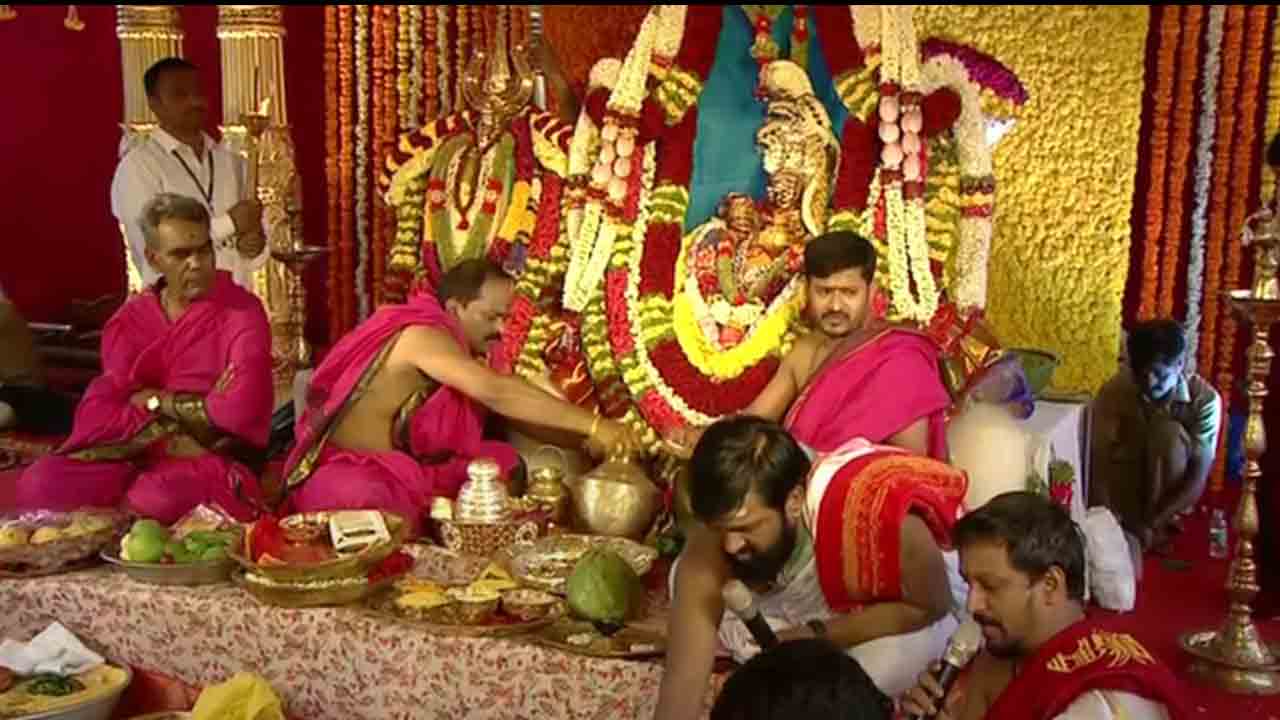 అంగరంగ వైభవంగా బల్కంపేట ఎల్లమ్మ కల్యాణోత్సవం