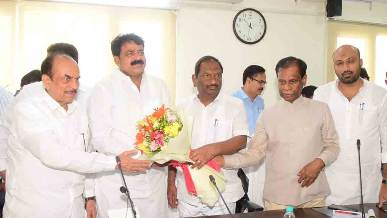 తెలంగాణలో మైనారిటీల సంక్షేమం భేష్‌ : బీహార్ మంత్రి జమాఖాన్