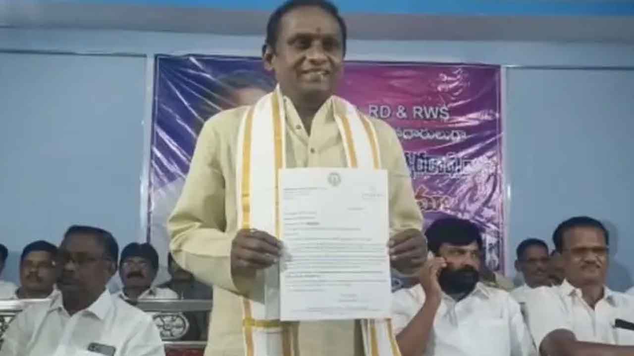 న్యాయం చేయలేకపోతున్నా.. అందుకే రాజీనామా చేస్తున్నా..!