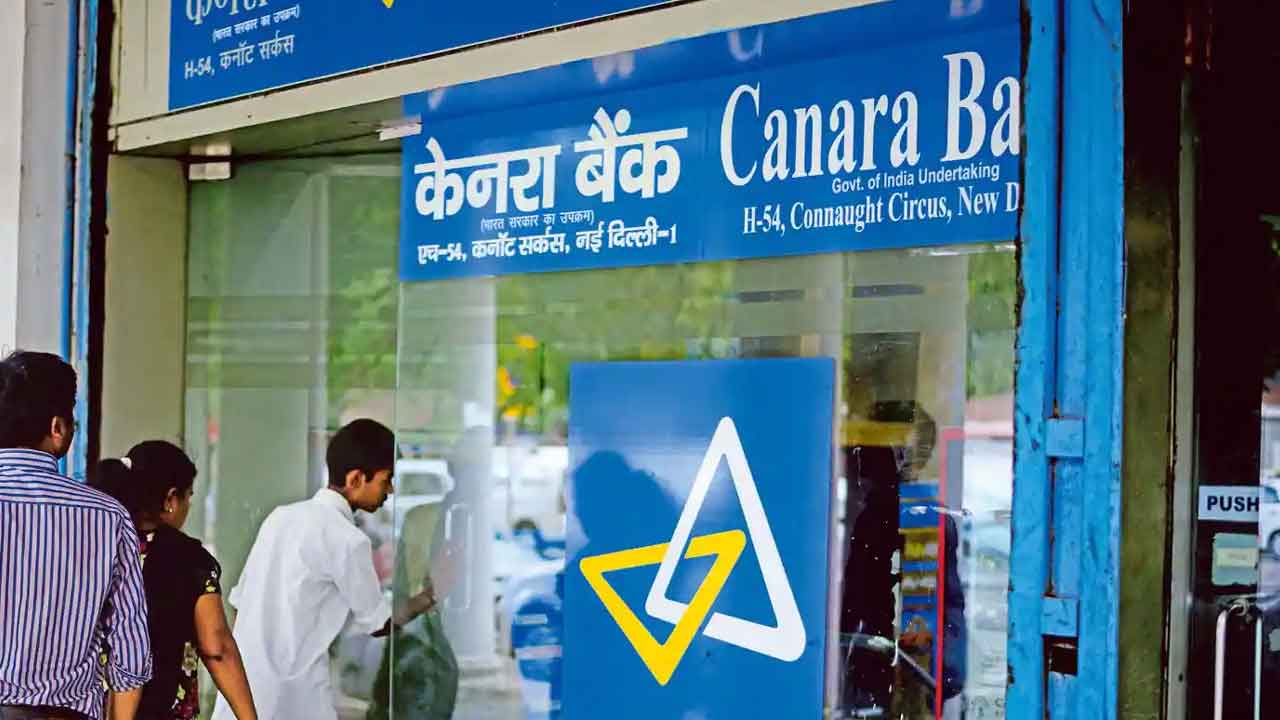 Canara Bank Interest Rates Rise | ఈఎంఐలు ఇక భార‌మే.. ఎంసీఎల్ఆర్‌, ఆర్ఎల్ఎల్ఆర్ పెంచేసిన కెన‌రా బ్యాంక్‌..