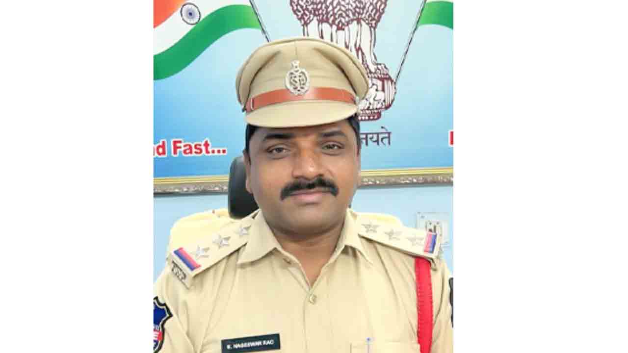 మారేడుప‌ల్లి సీఐ నాగేశ్వ‌ర్ రావుపై అత్యాచారం కేసు.. స‌స్పెండ్ చేసిన సీపీ