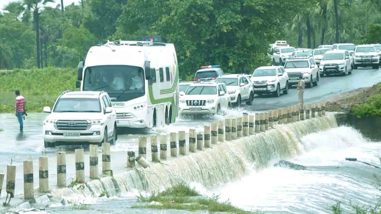 మరికాసేపట్లో భద్రాచలం చేరుకోనున్న ముఖ్యమంత్రి కేసీఆర్