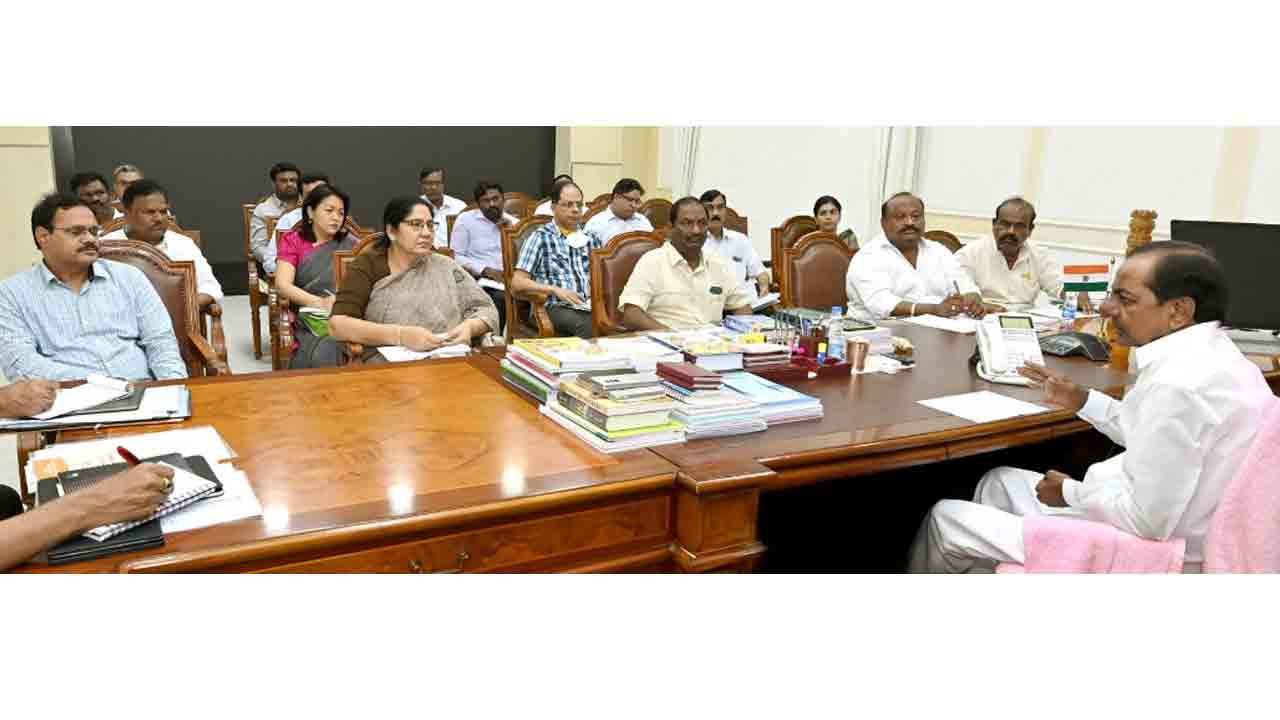 రాష్ట్రంలోని గురుకుల విద్యాల‌యాల‌పై సీఎం కేసీఆర్ స‌మీక్ష‌