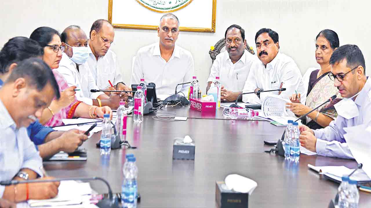 సీజనల్‌ వ్యాధులపై సమిష్టి పోరు