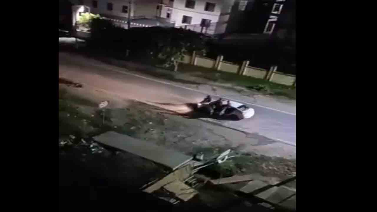 Video: బాలికల హాస్టల్ వద్ద యువకుల ‘కార్‌ స్టంట్‌’… తర్వాత ఏమైందంటే?