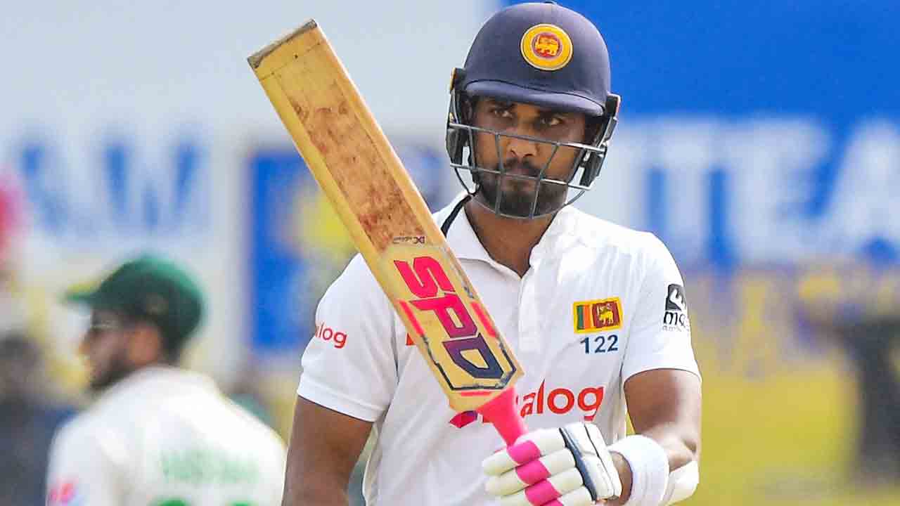 శ్రీలంక 315/6