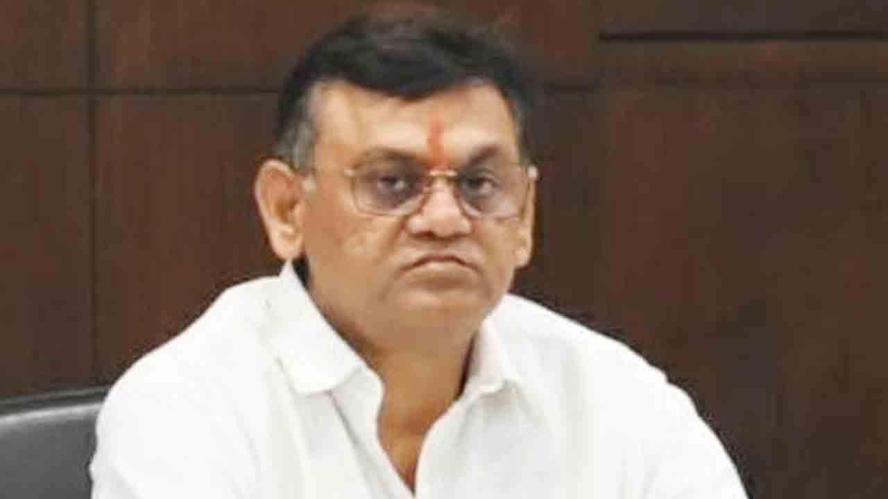 బీజేపీ యూపీలో దళితులకు అవమానాలే