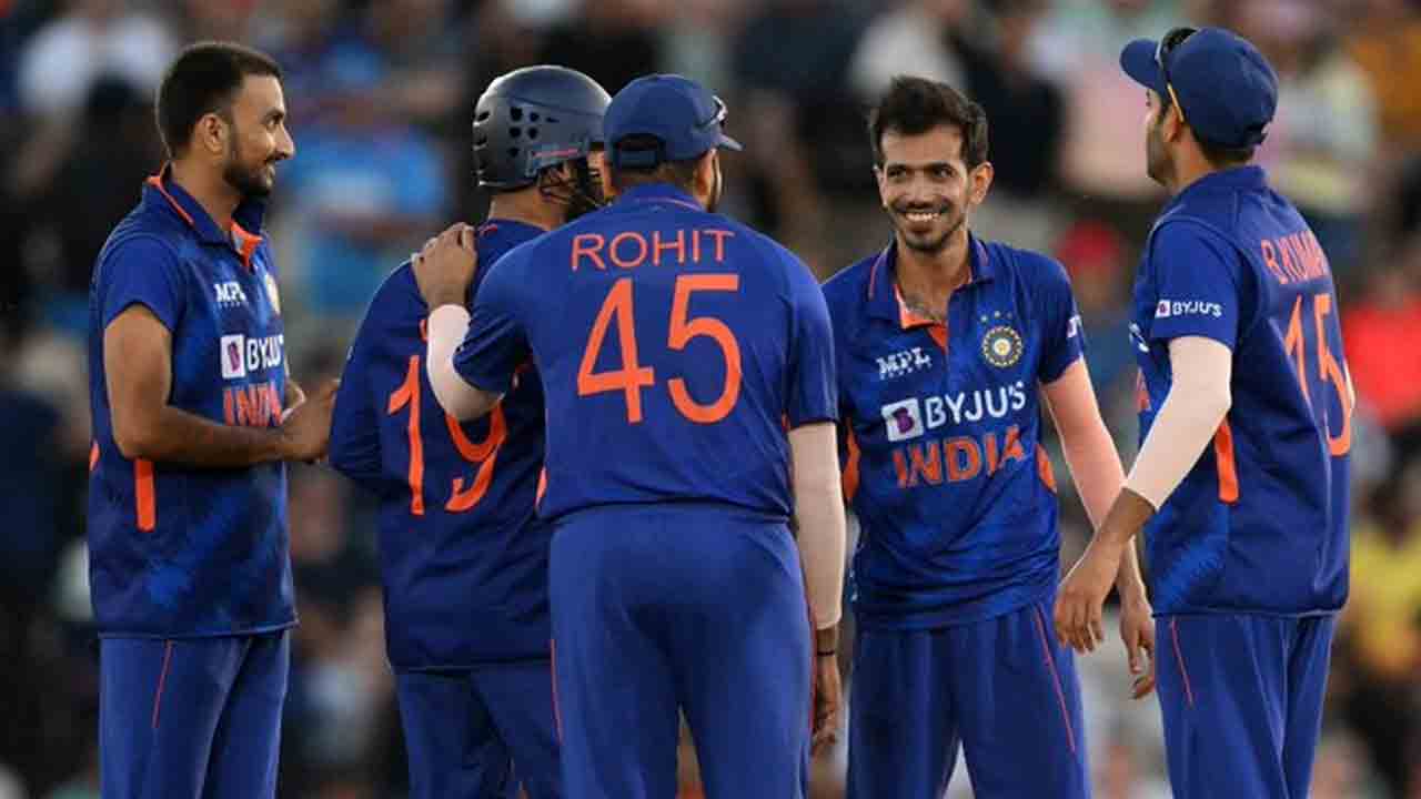 ENG vs IND | తొలి ఓవర్లోనే వికెట్ తీసిన చాహల్.. బ్రూక్ అవుట్