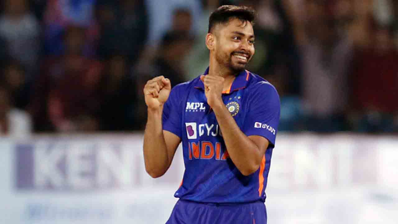 ENG vs IND | తొలి వికెట్ కోల్పోయిన ఇంగ్లండ్.. బట్లర్ బౌల్డ్