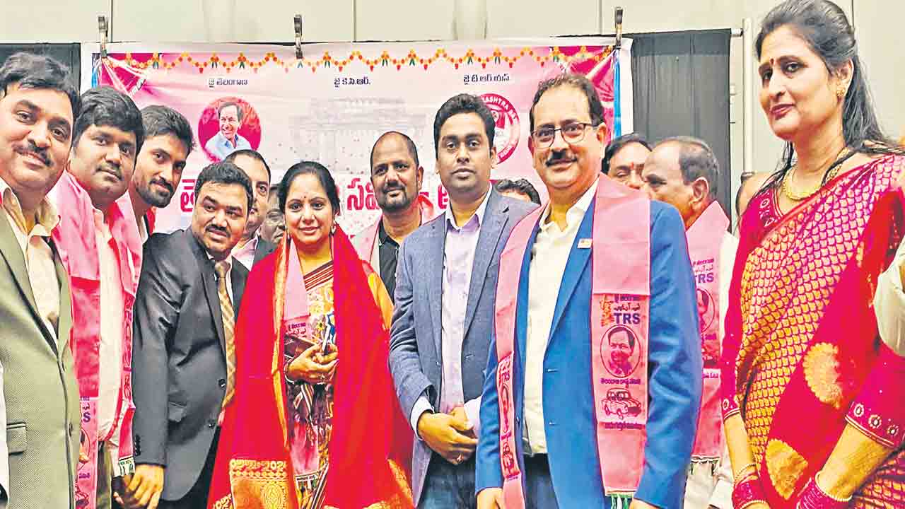 మోదీ కార్పొరేట్ల ప్రతినిధి..