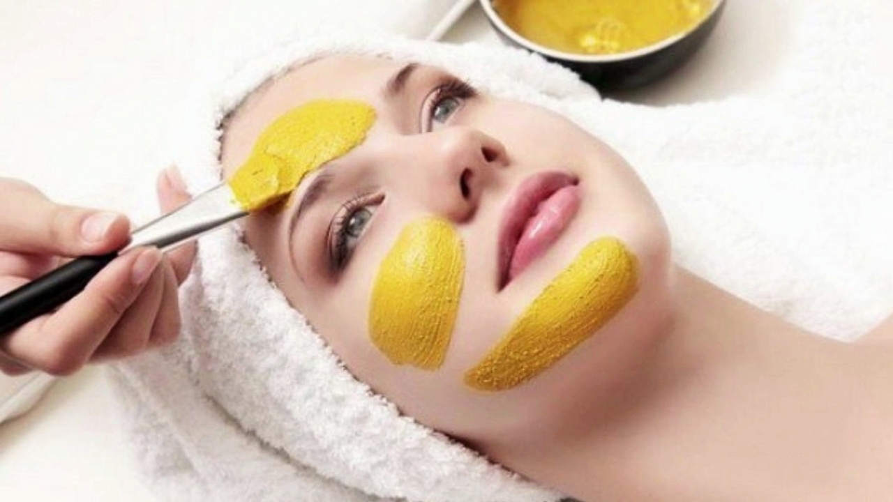 ముద్ద‌బంతి పువ్వుతో ఇలా చేస్తే మీ ముఖం మెరిసిపోతుంది