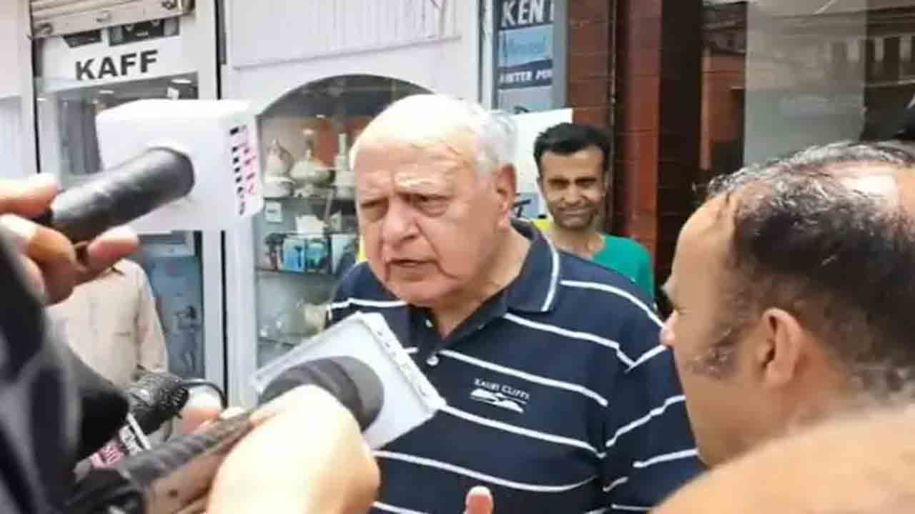 ‘మీ ఇళ్లలో ఉంచుకోండి’… కేంద్రం తివర్ణ పతాకం ప్రచారంపై ఫరూక్ అబ్దుల్లా