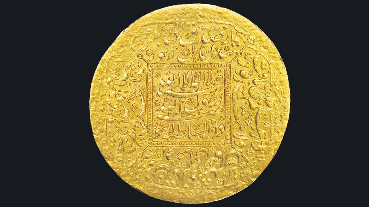 బాహుబలి నాణెం కోసం వేట