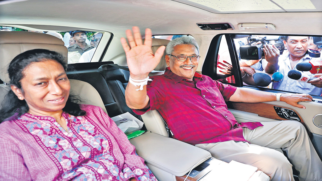గొటబయ పరుగోపరుగు