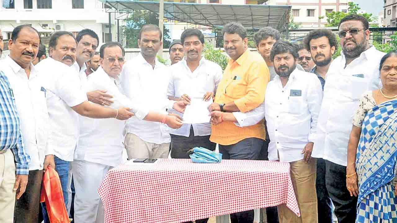 పార్కు నిర్మాణానికి స్థలం..