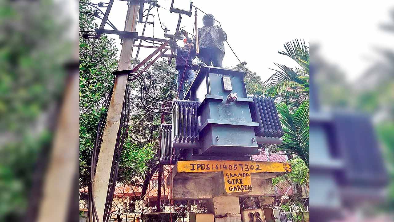 విద్యుత్‌ శాఖలో హై అలర్ట్‌