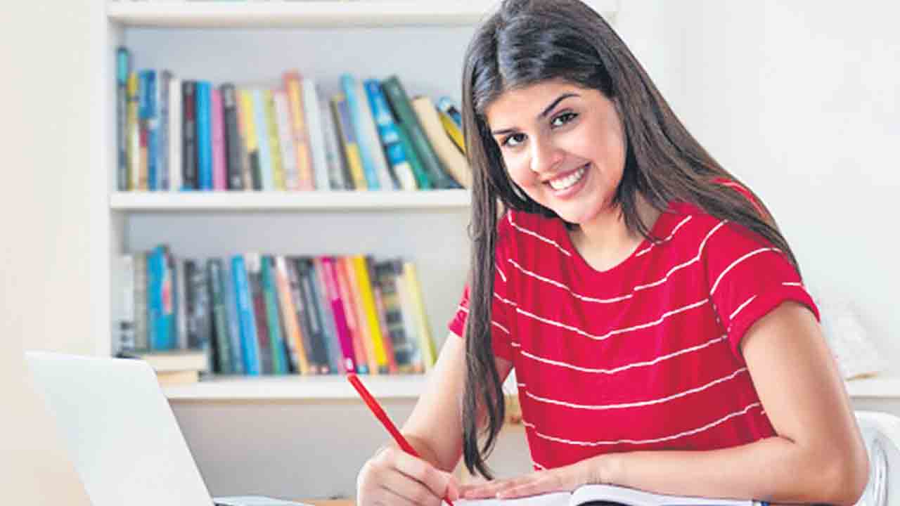 బీబీఏ కోర్సుకు ఫుల్‌ డిమాండ్‌..