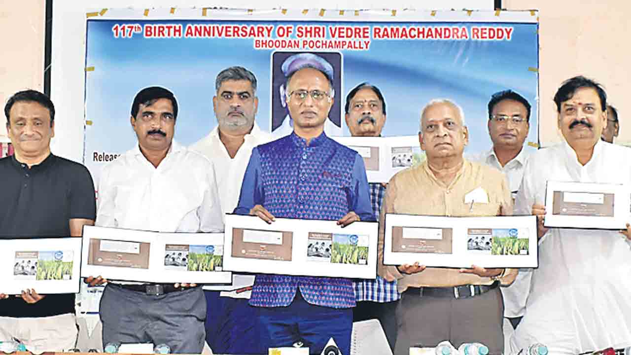 రామచంద్రారెడ్డి సేవలు స్ఫూర్తిదాయకం