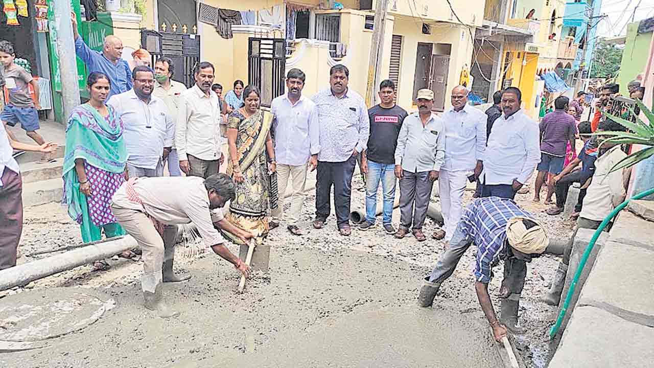 అభివృద్ధి పథంలో…‘అడ్డగుట్ట’