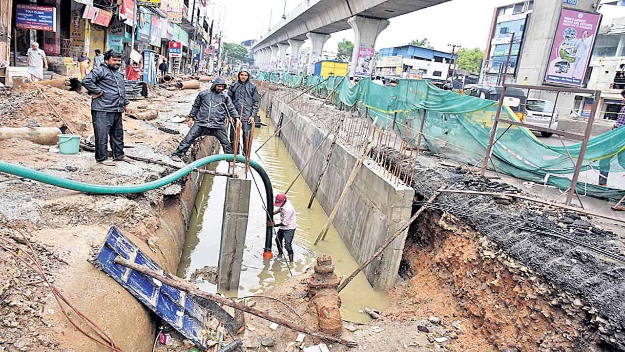 ఎడతెరిపిలేని వర్షం