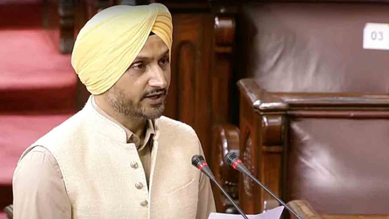 Harbhajan Singh | రాజ్యసభ ఎంపీగా హర్భజన్ ప్రమాణ స్వీకారం.. దేశం కోసం కృషి చేస్తానన్న మాజీ క్రికెటర్