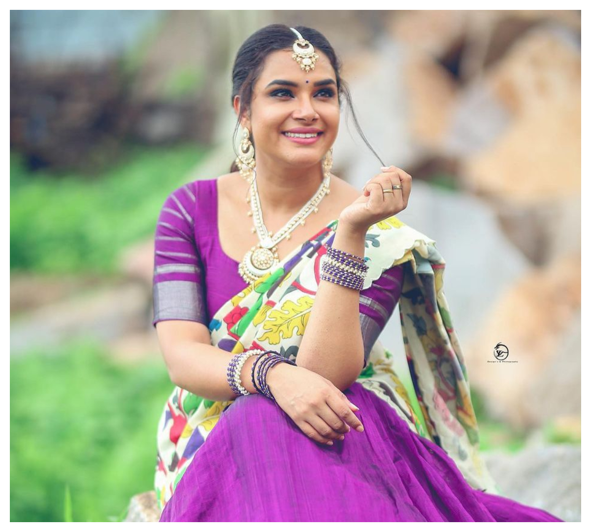 Hari Teja | లంగా ఓణీలో వ‌య్యారాలు ఒల‌క‌బోస్తున్న‌ హరితేజ..