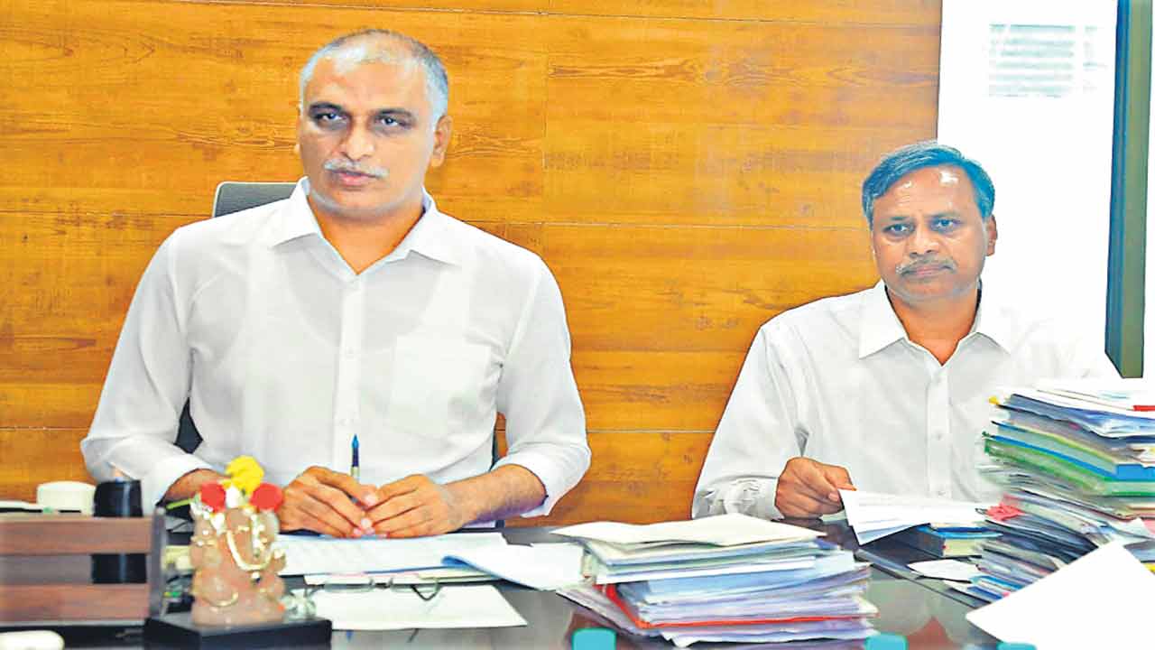 51.99 లక్షల ఖాతాల్లో 3,946 కోట్లు జమ