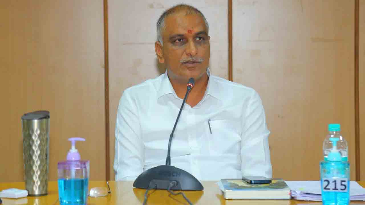 వారికి గుర్తుగా మొక్కను నాటి.. స్మరించుకోండి : హరీశ్‌రావు