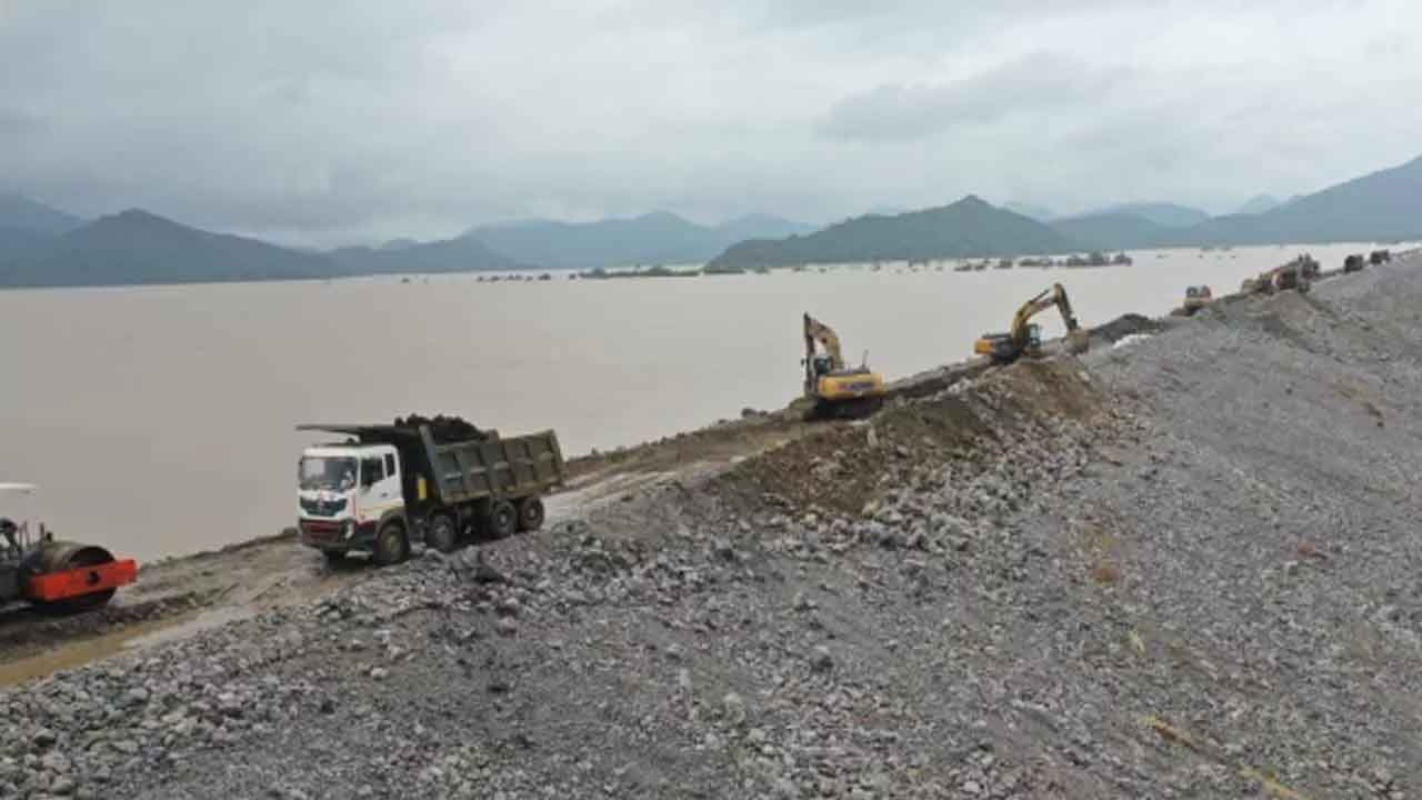 48 గంటల్లోనే కాఫర్ డ్యాం ఎత్తు పెంపు