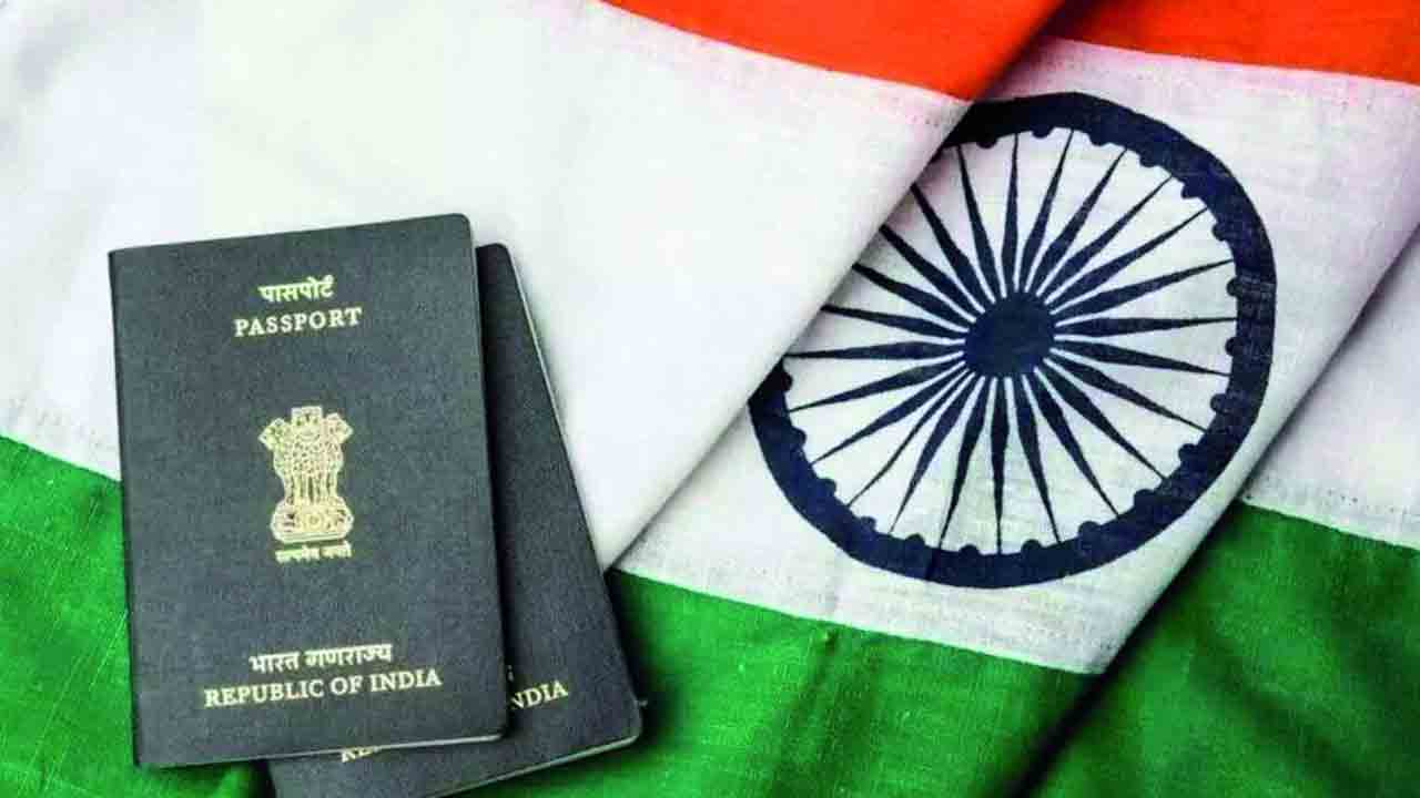 పౌరసత్వాన్ని అందుకే వదులుకుంటున్నారు..!