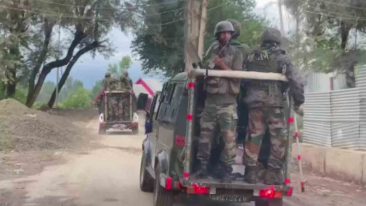 బారాముల్లాలో ఎన్‌కౌంటర్‌.. టెర్రరిస్ట్‌ హతం