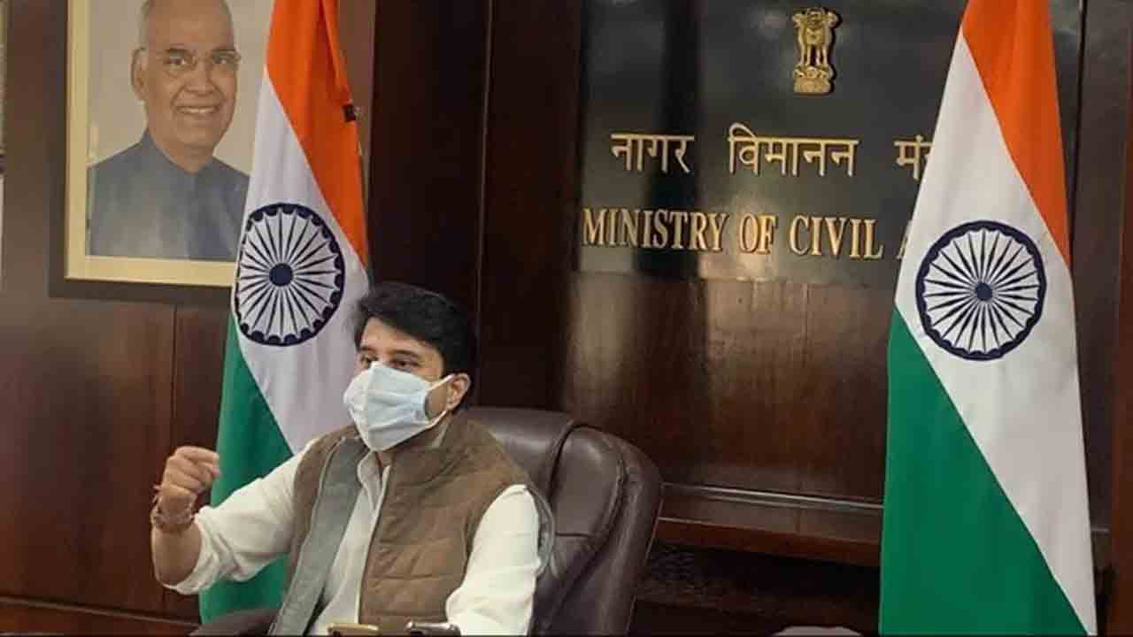 విమానాల్లో సాంకేతిక లోపాలు.. నివేదిక కోరిన కేంద్రమంత్రి