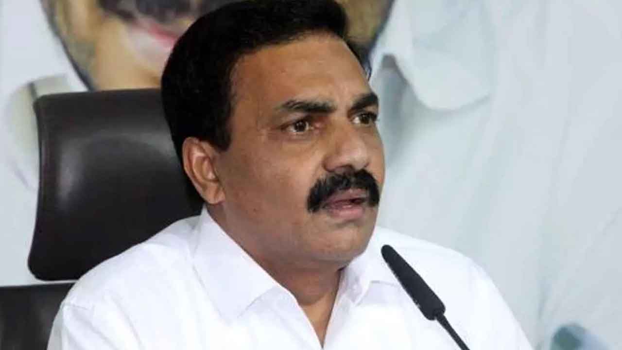 AP Minister Kakani | మంత్రి కాకాణిపై లోన్‌యాప్ నిర్వాహ‌కుల బ్లాక్‌మెయిల్‌.. న‌లుగురి అరెస్ట్‌