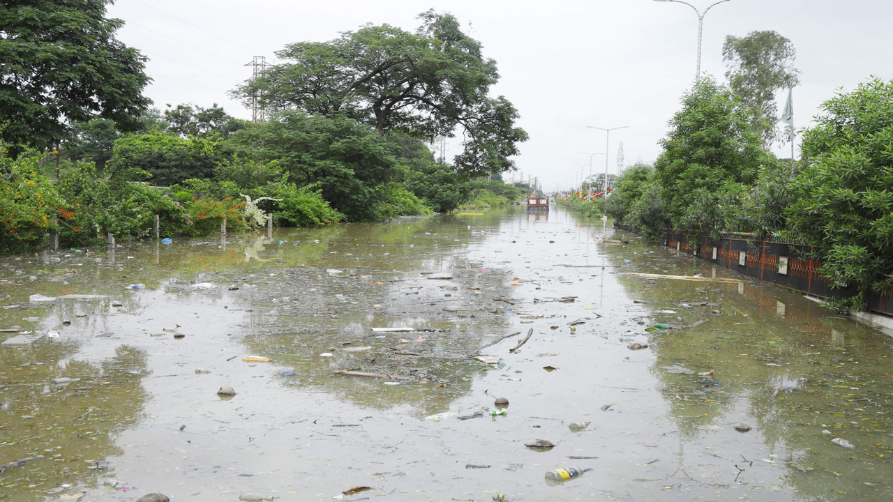 జలదిగ్బంధం