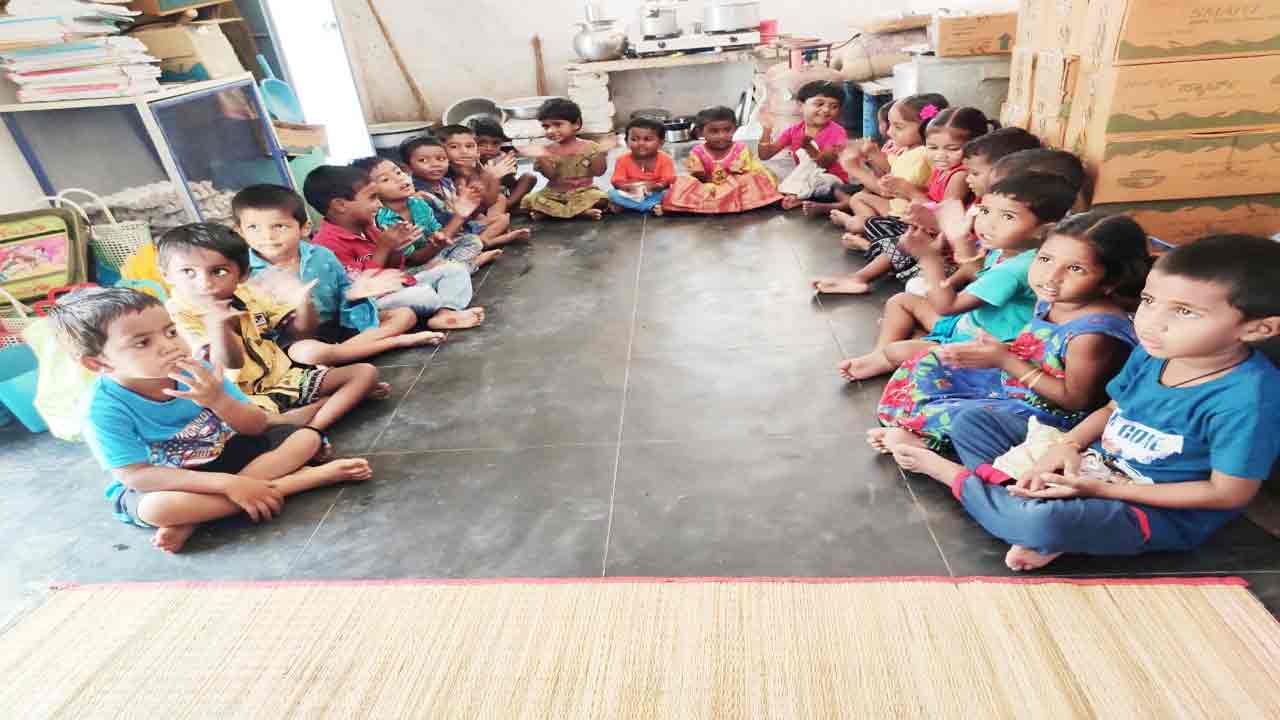 మినీ అంగన్‌వాడీ కేంద్రాల అప్‌గ్రేడ్‌కు గ్రీన్‌సిగ్నల్‌