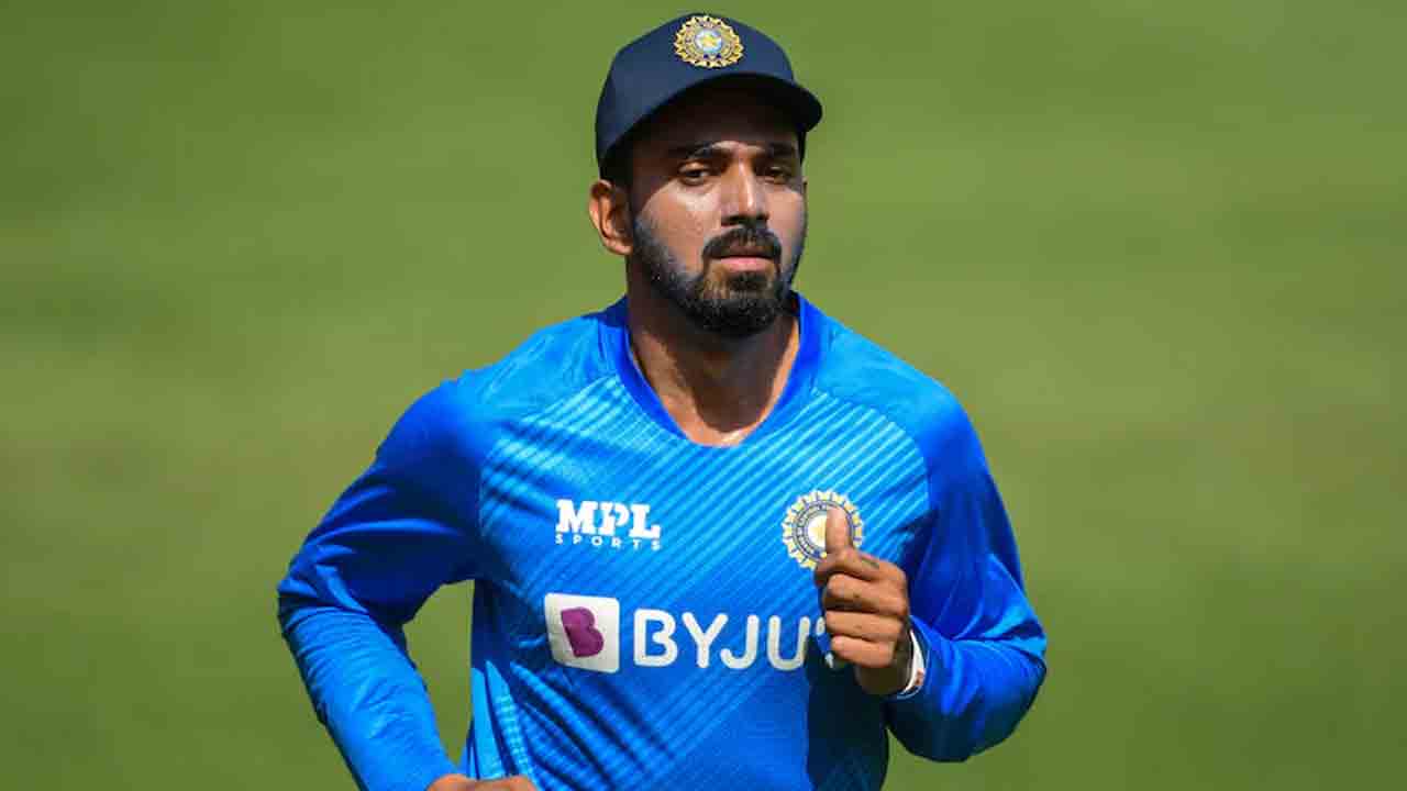 KL Rahul | రాహుల్ అవసరం ఉందా?.. స్టార్ బ్యాటర్పై షాకింగ్ కామెంట్స్