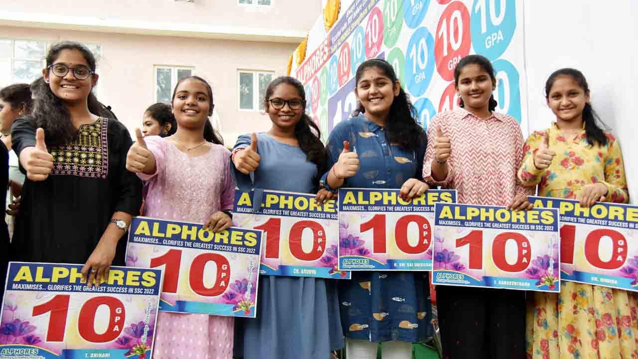 ‘పది’లోనూ బాలికలే టాప్‌