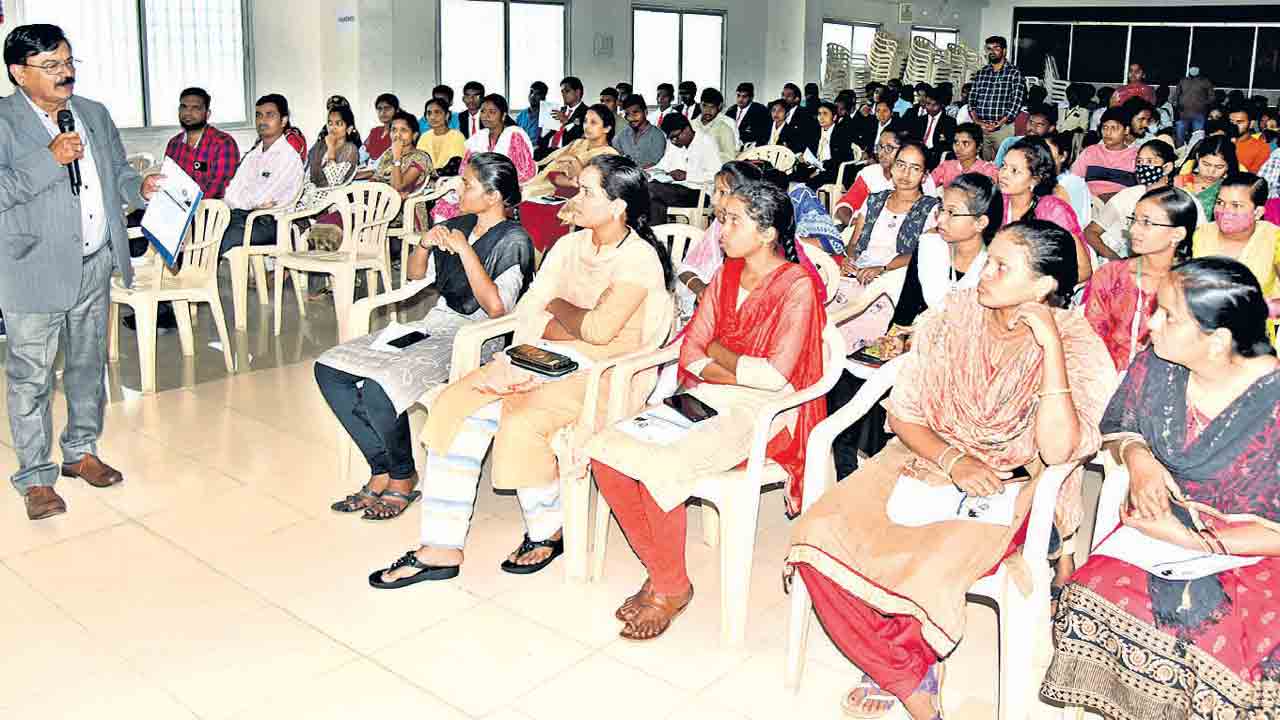 సీఎస్‌తో అపారమైన ఉద్యోగావకాశాలు