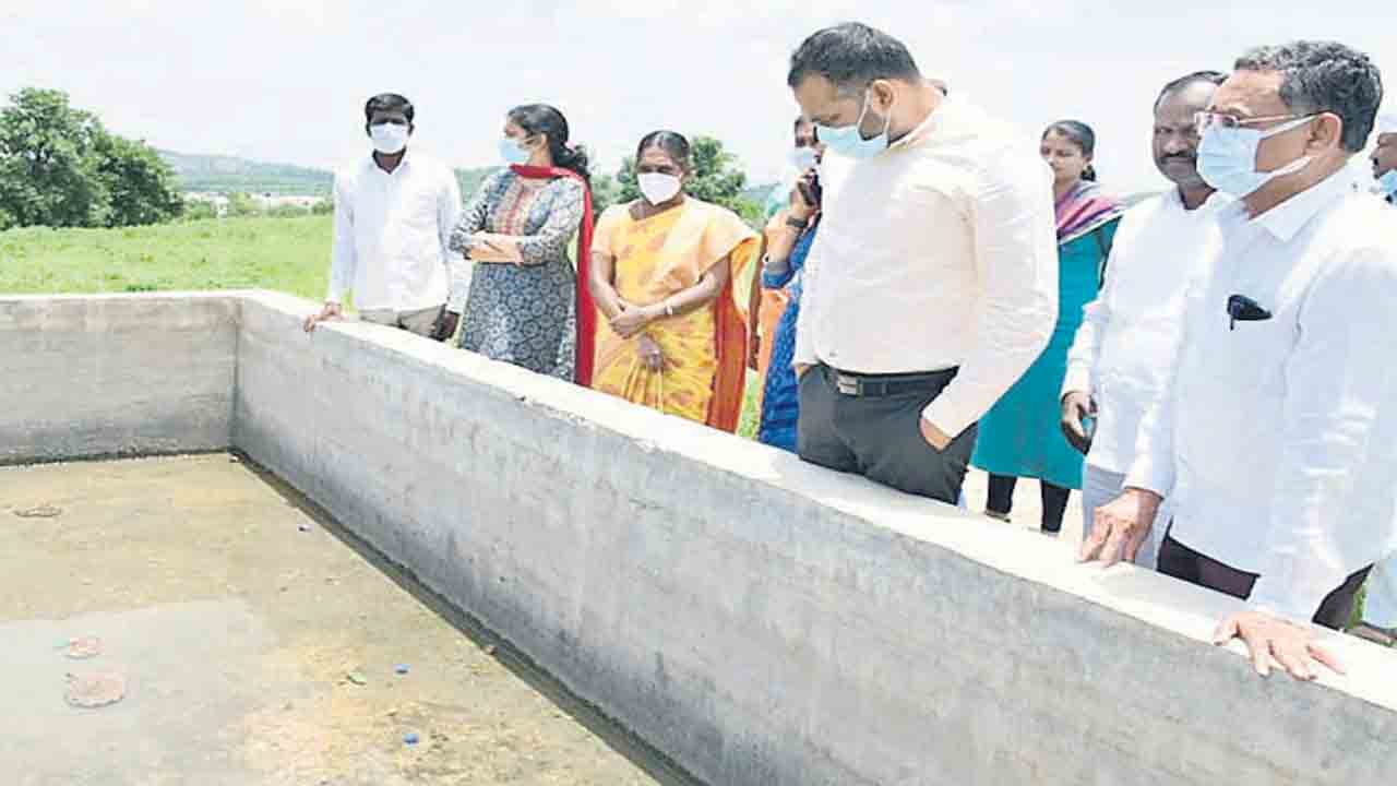 ప్రజల మధ్యే యంత్రాంగం