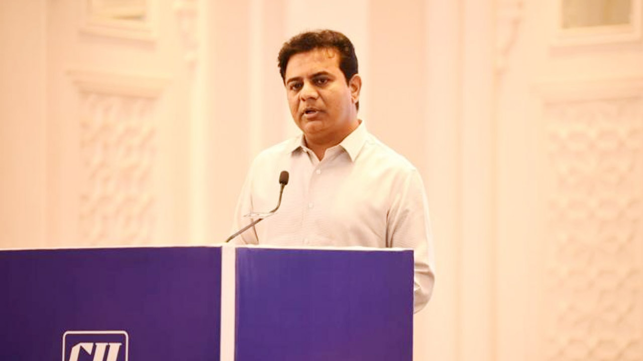 పట్టుబట్టి, పెట్టుబడులు తెచ్చి..