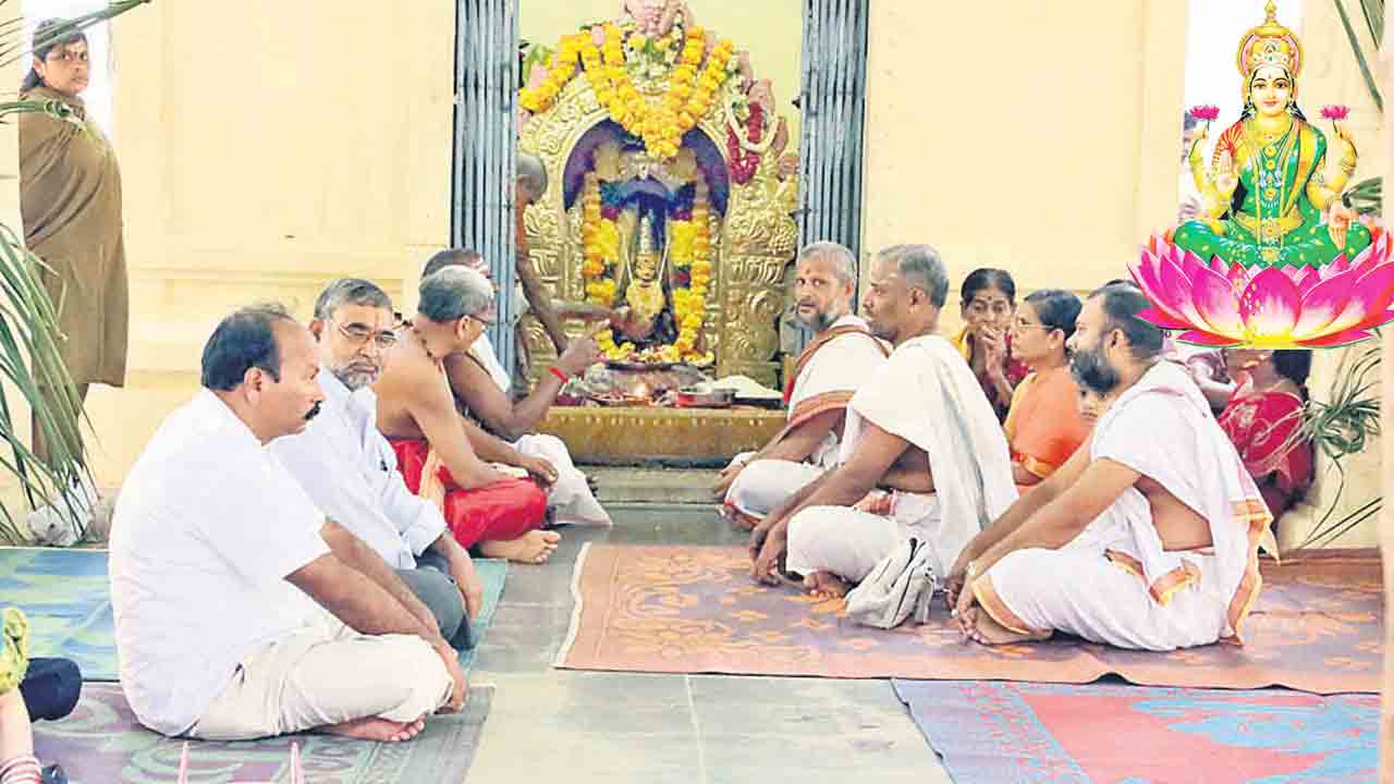 శ్రావణ శోభకు స్వాగతం