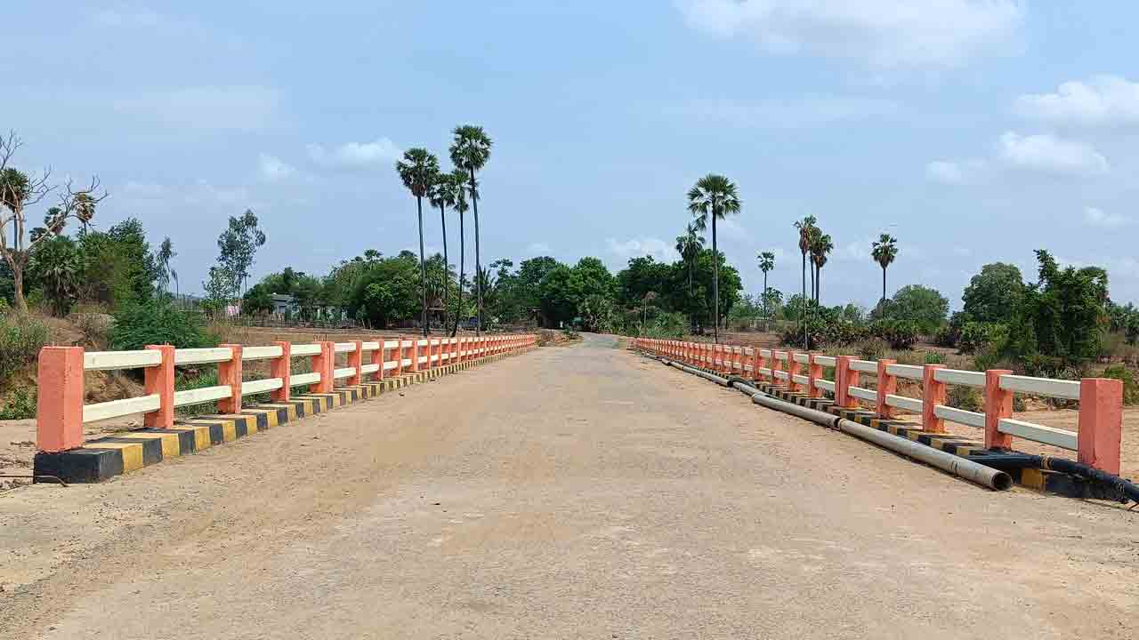 రాకపోకలకు రాచబాట